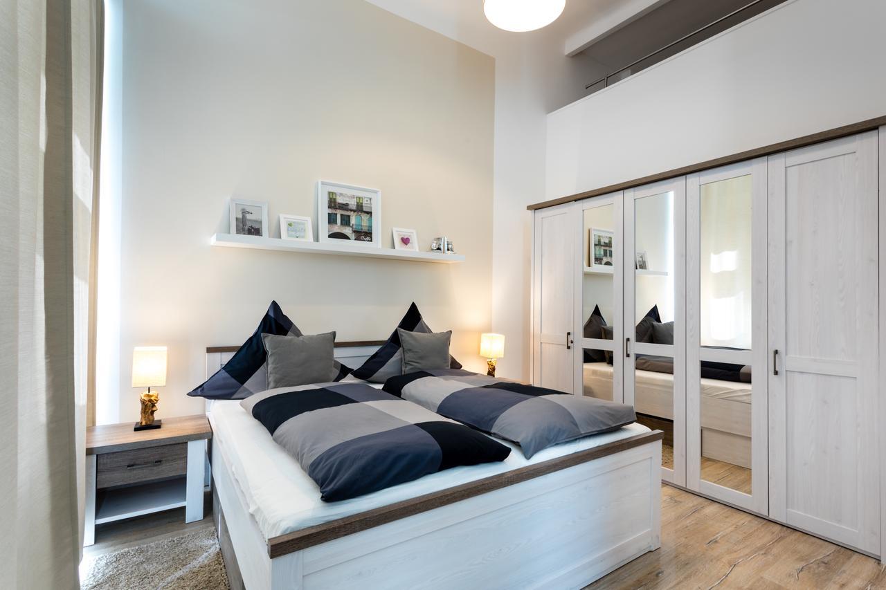 The Goethe Loft, 2 Bedroom Up To 5 People Berlín Exterior foto